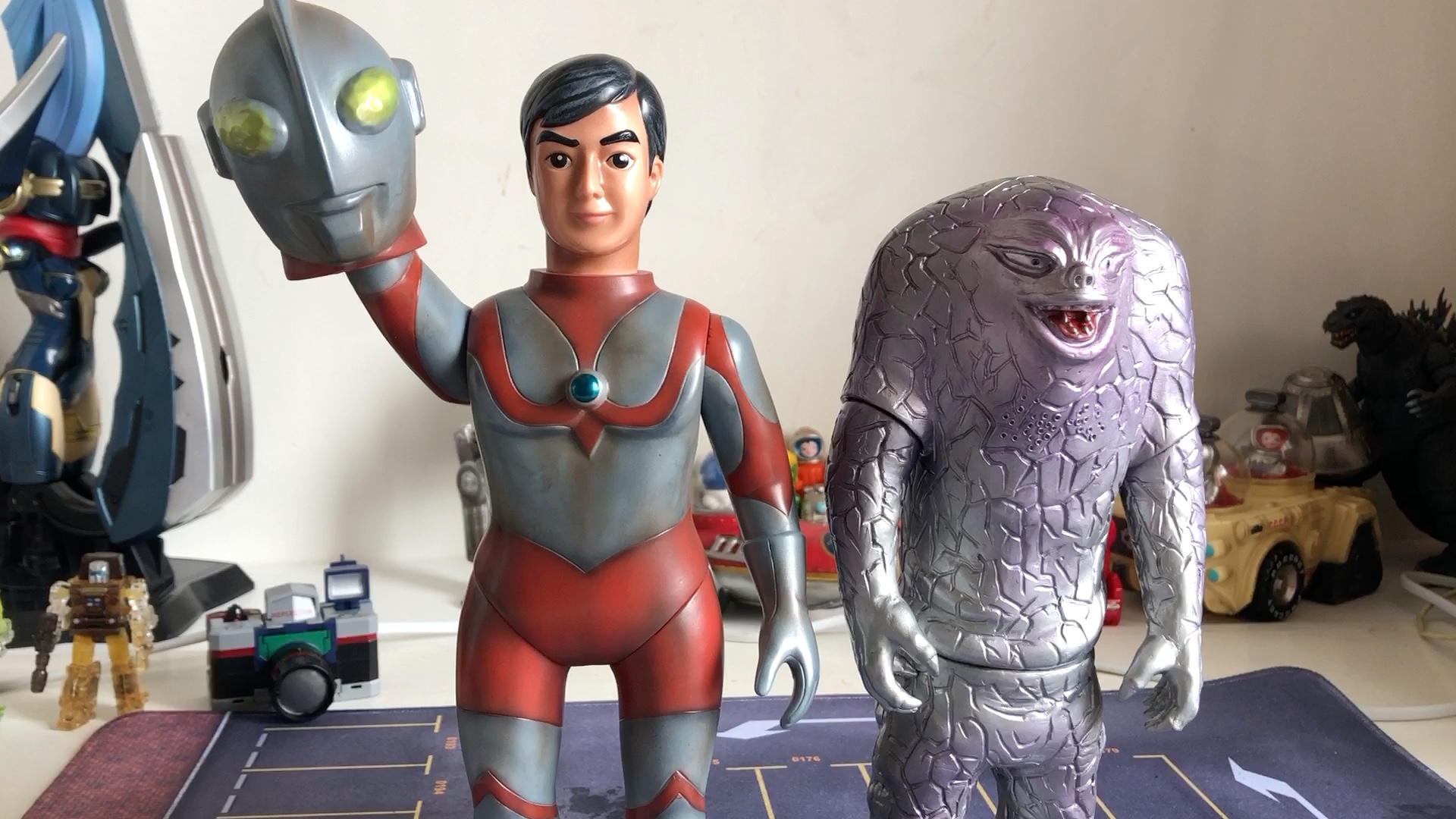 【大模王】playtoy 初代奥特曼 公牛社 贾米拉_哔哩哔哩_bilibili