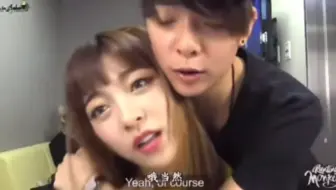 被Luna kiss后的Amber:“她太喜欢我了！”