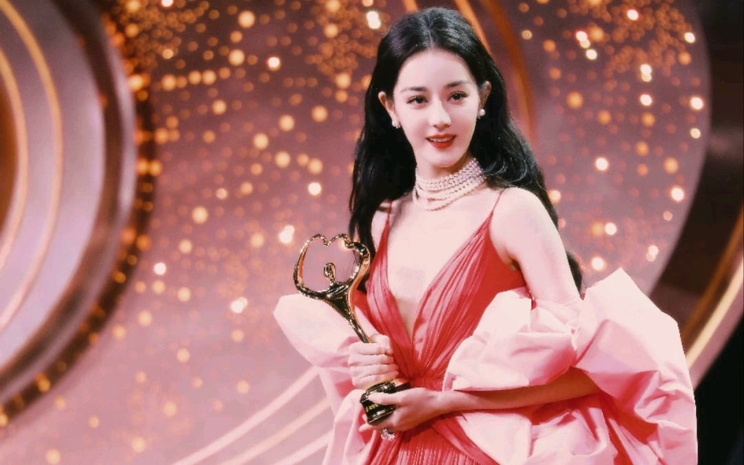 迪丽热巴美神降临啊啊啊啊啊啊啊94