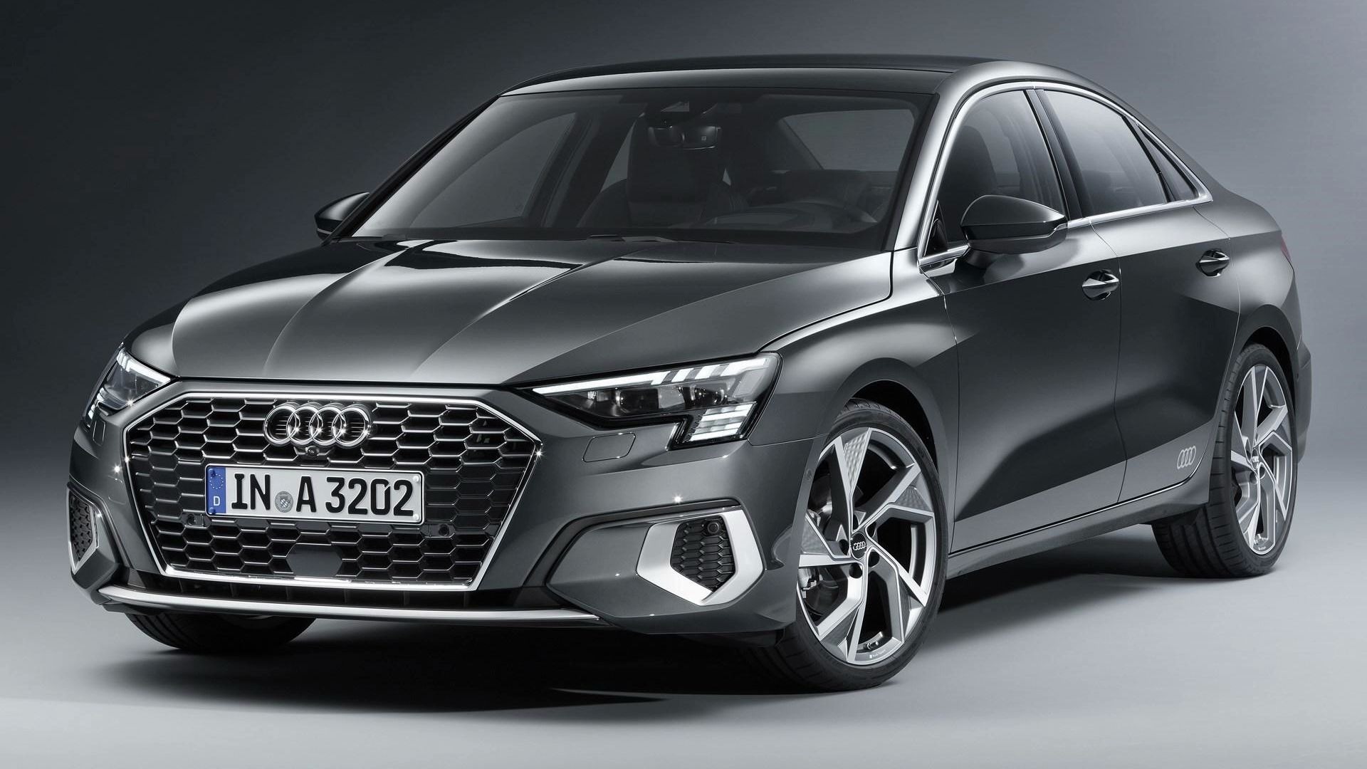 奥迪a3官图发布,奔驰a级慌了吗?