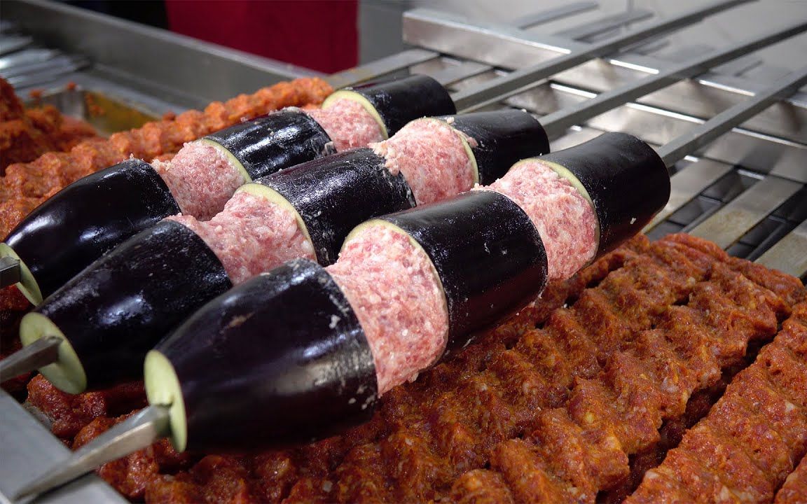 土耳其的碳烤茄子,看似肉末和茄子分开,但又相互入味!