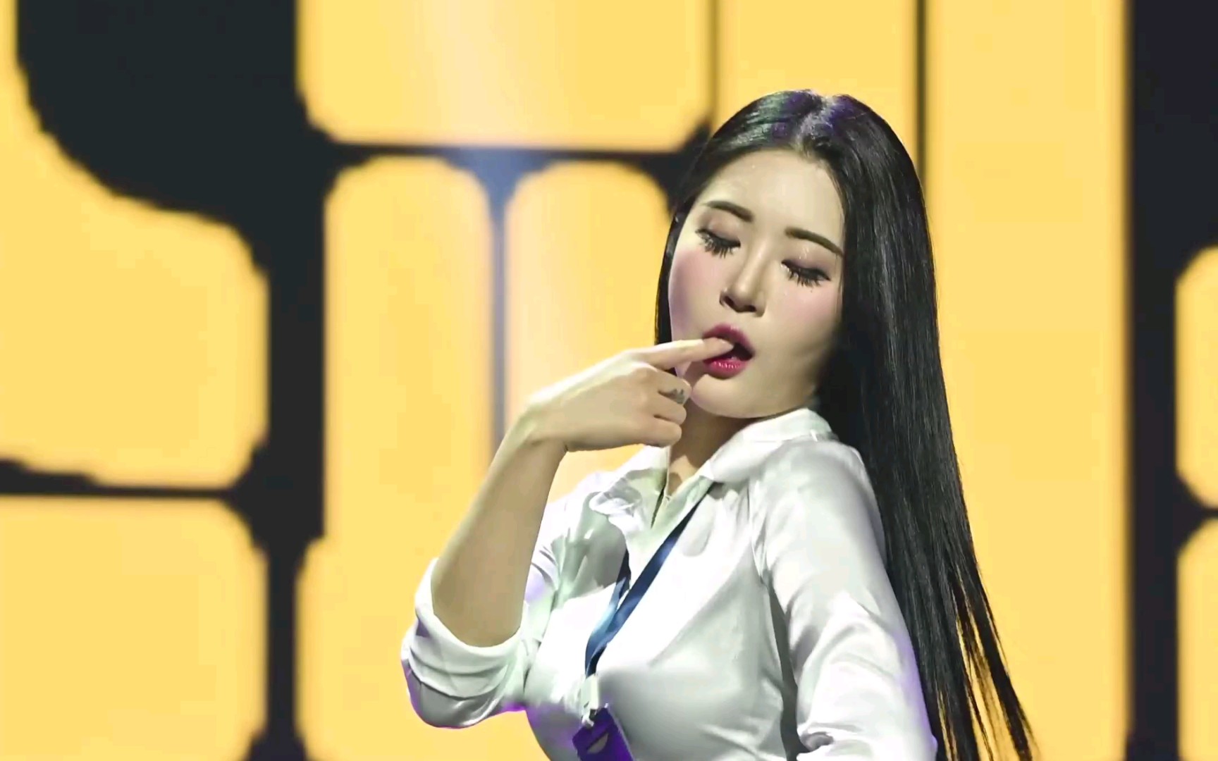 girl crush bomi普美,舞蹈现场拍摄!