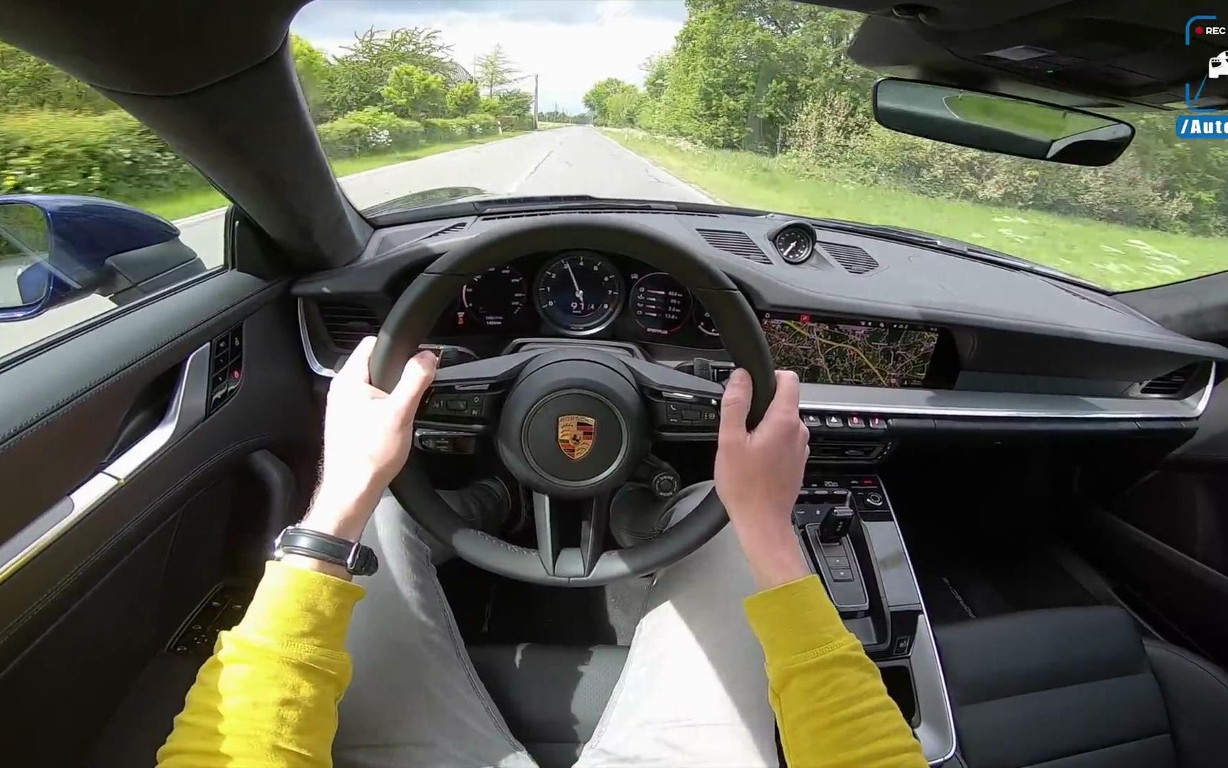 第一人称驾驶【保时捷 911/992 carrera s 】在乡间小路秀声浪!