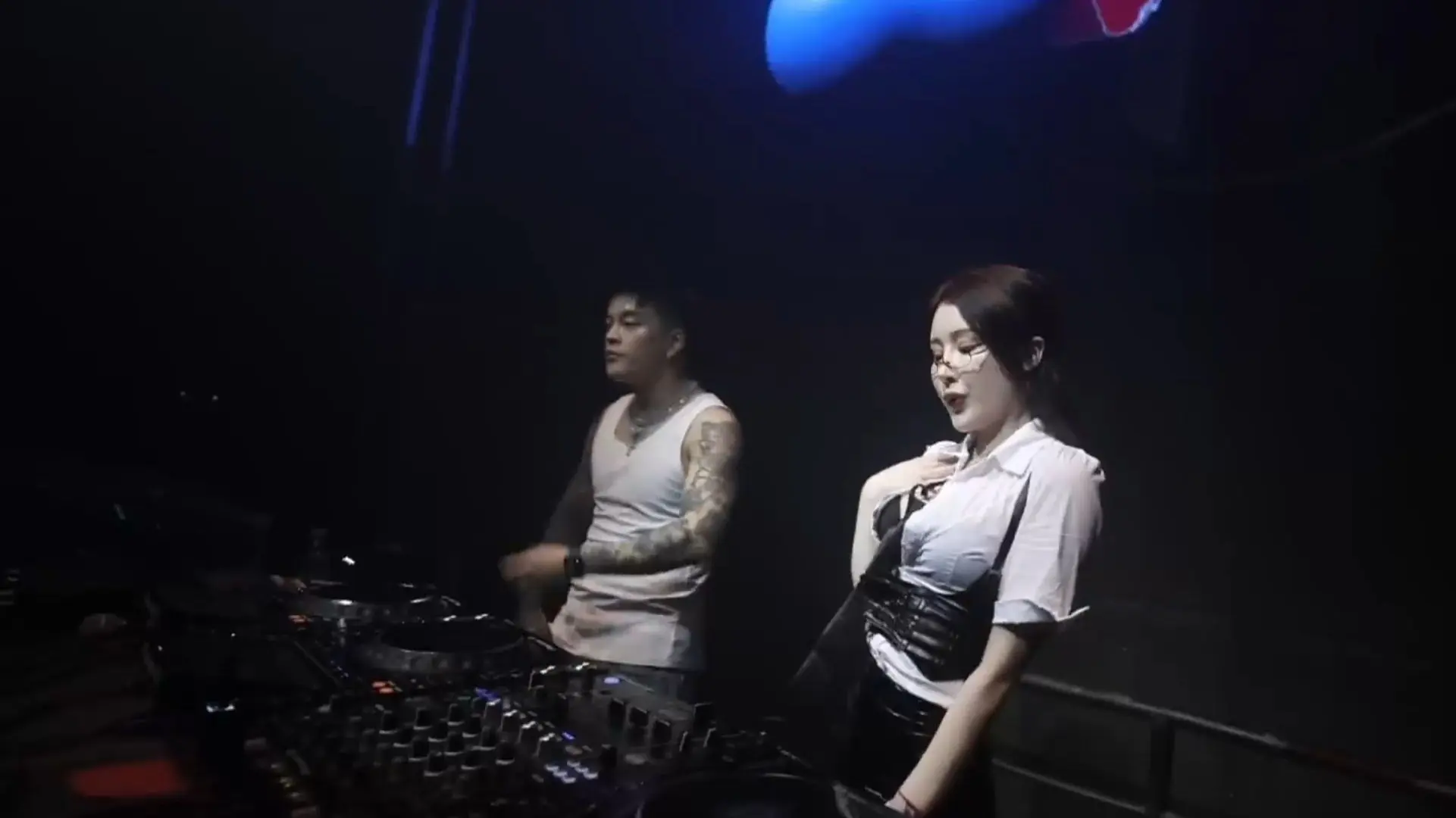🎧2025 高清夜店混音 🔥最火歌曲DJ慢摇串烧🔥_哔哩哔哩_bilibili