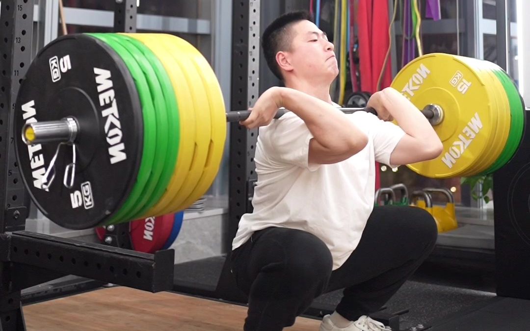 颈前深蹲,这个动作达到b站平均水平了吗_哔哩哔哩_bilibili