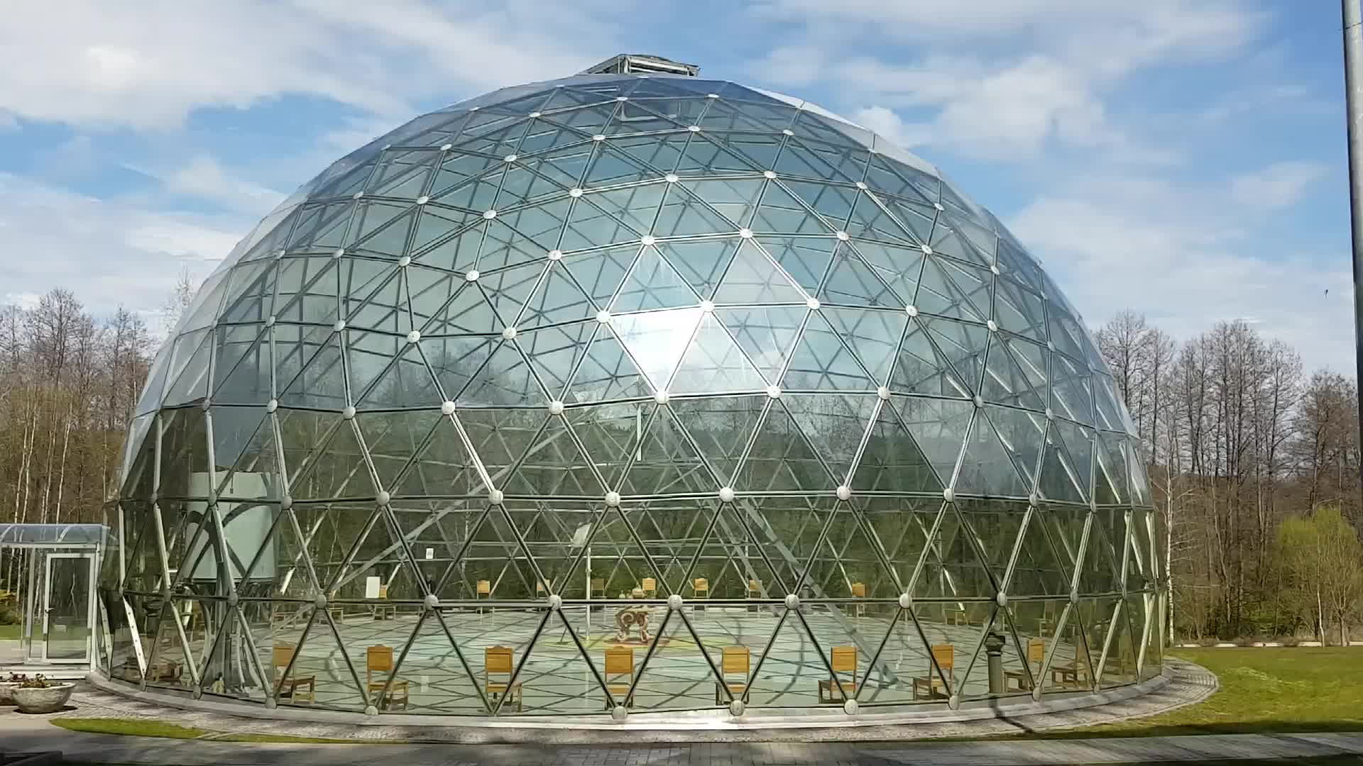 新型鸟巢型圆形温室大棚能否成为趋势和潮流 #鸟巢温室  #穹顶大棚