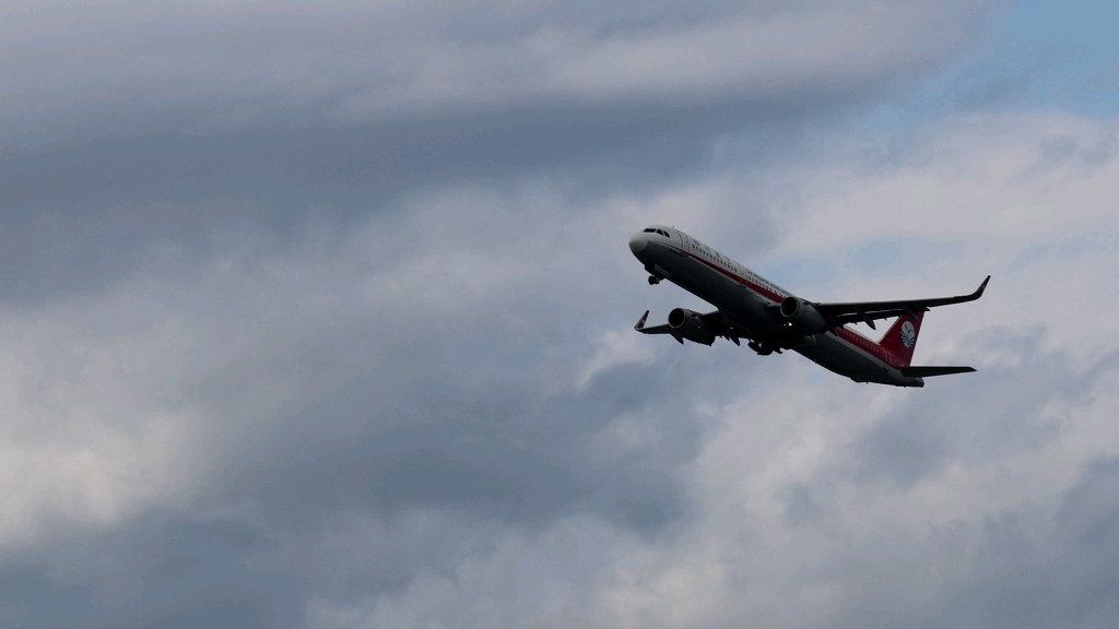 川航空客a321空中飞翔