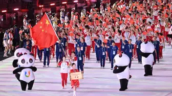 下载视频: 感动！第三十一届世界大学生夏季运动会开幕式精彩纷呈