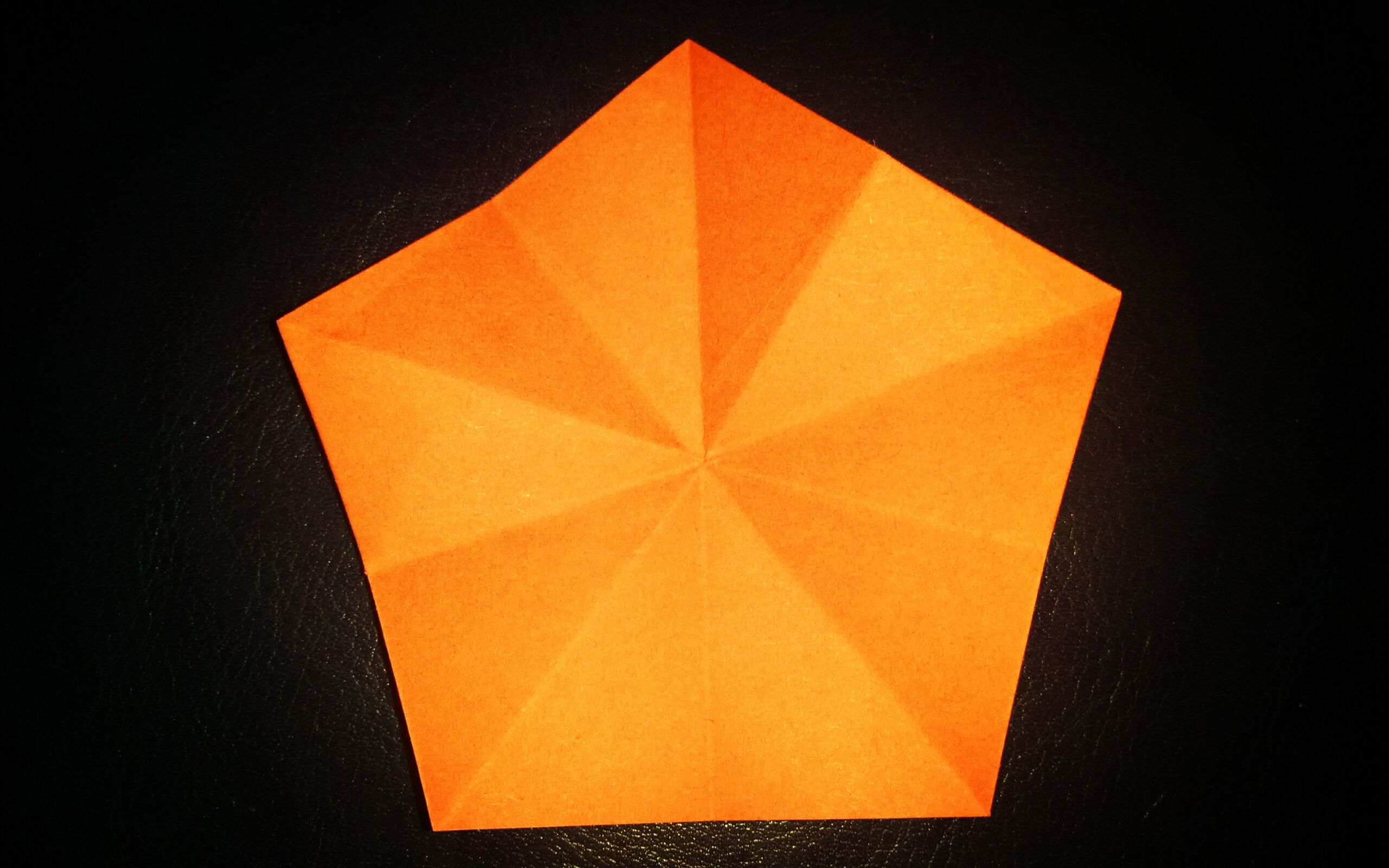 【折纸教程】正方形裁剪成正五边形