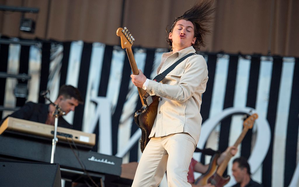 [图]Arctic Monkeys @TRNSMT, Glasgow 2018 (Best Audio Quality)（隆吐血帅快进来