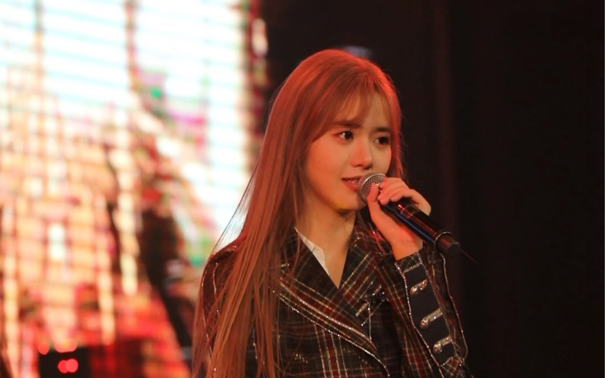 姜杉20231015少女的巴别塔focus