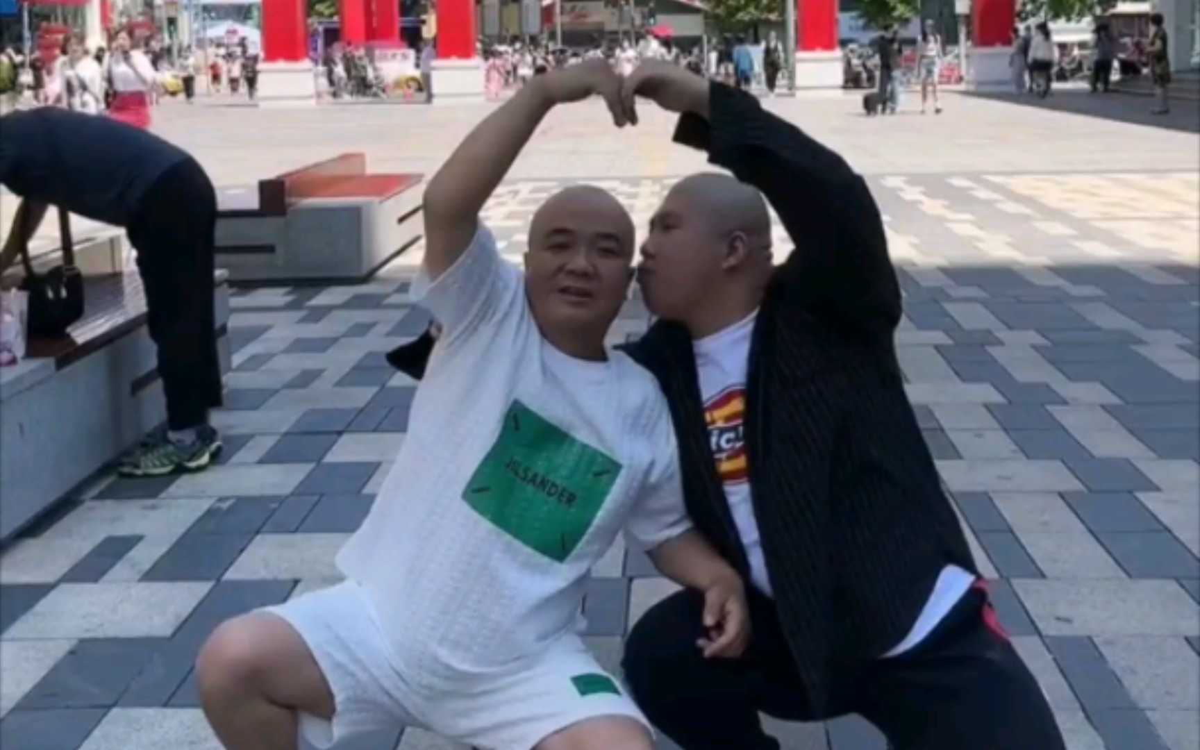 虎哥之前坚决不拍沈阳大街2哎呀怎么又到中街了