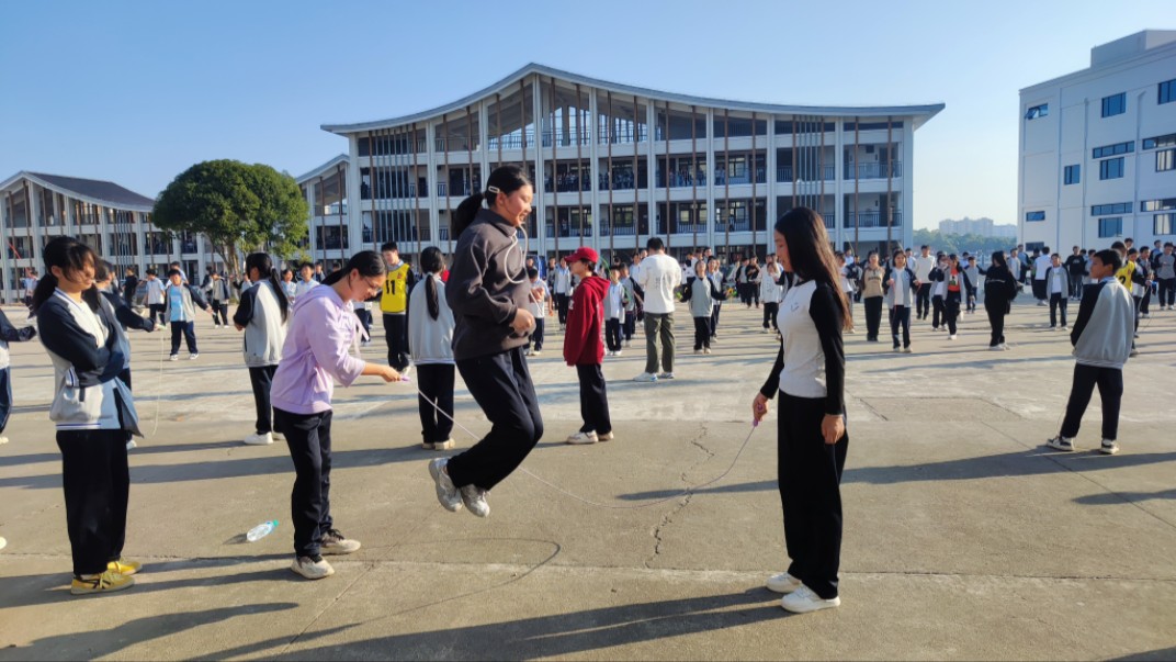 本学期第一次大课间跳绳乱七八糟哔哩哔哩bilibili