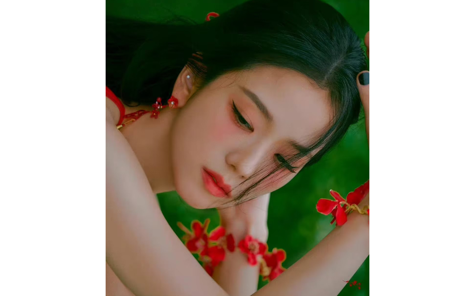 金智秀solo主打预告照公开