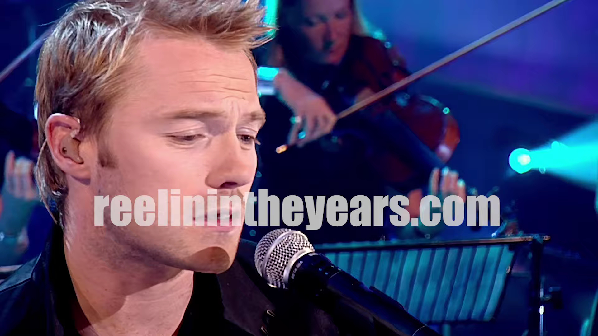 [图]Ronan Keating  - I Hope You Dance Live At Parkinson 2004