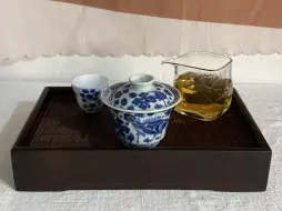 Video herunterladen: 小欧茶桌丨今天只做一件事：喝茶。