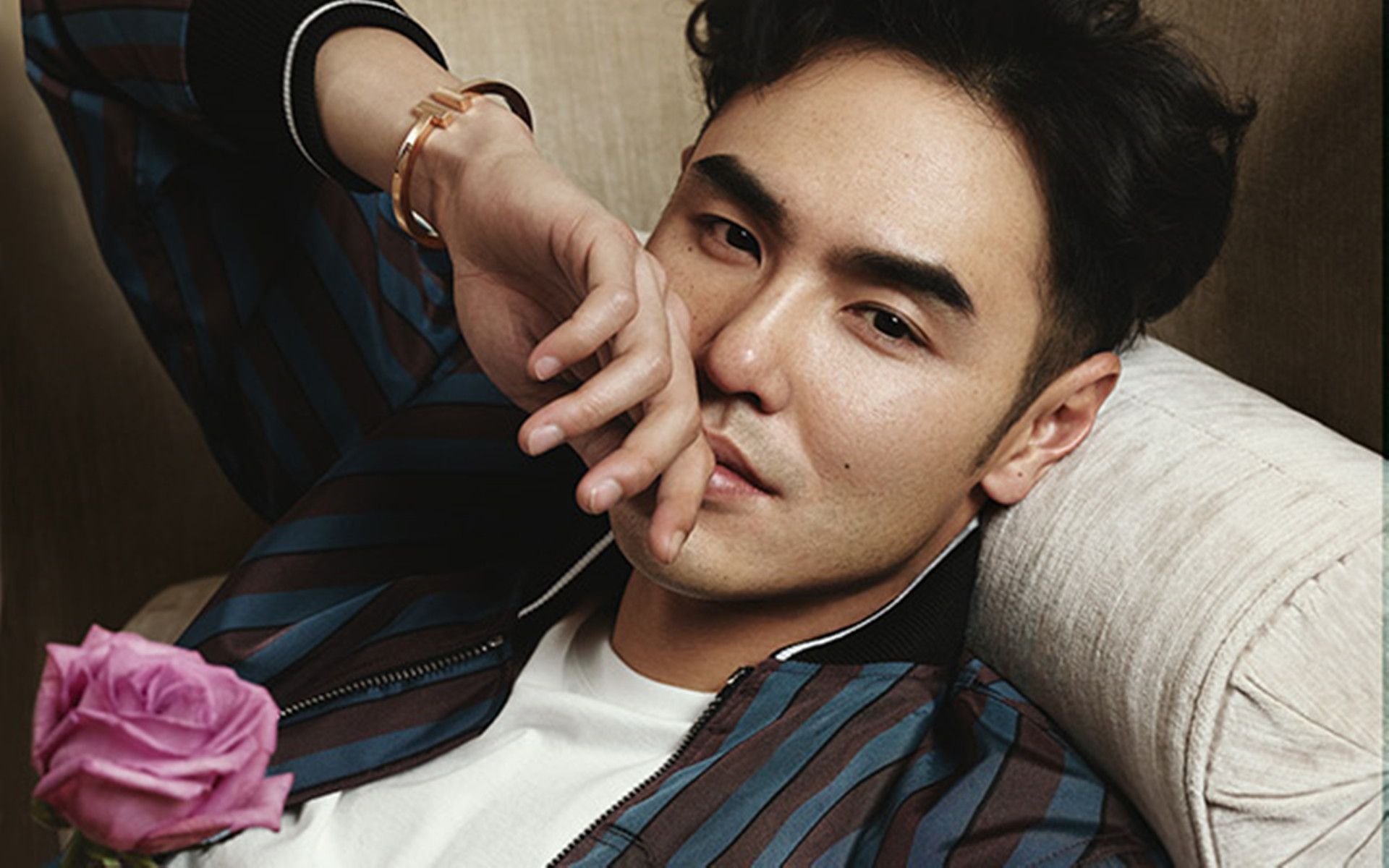 阮经天有多好命?与许玮甯恋爱8年,和小20岁的宋祖儿传绯闻