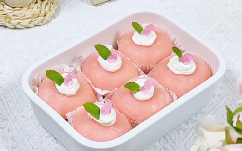 15分钟做出高颜值草莓雪媚娘教程 粉嫩q弹软糯拉丝一口爆浆糯叽叽