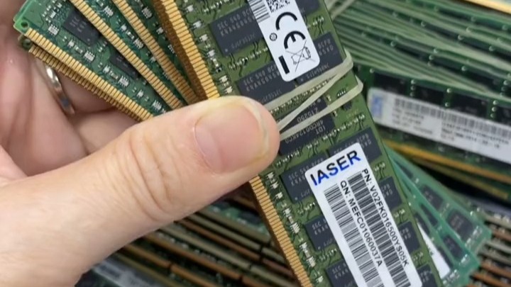服务器内存三星DDR4 16G 2133 双十二价格 优惠价格出售 只需要99元