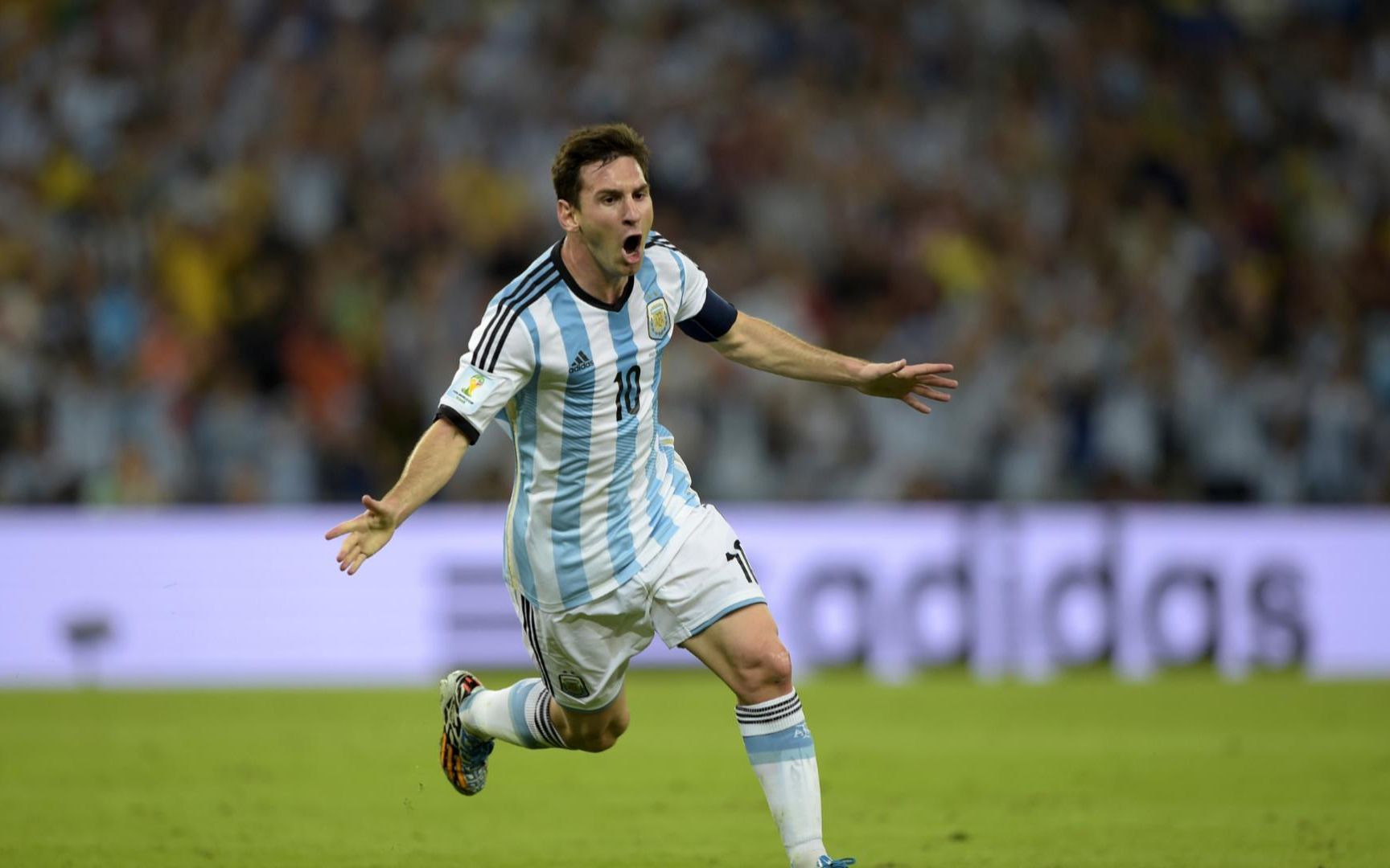 梅西要求下周末提前离开巴黎,前往阿根廷国家队备战世界杯