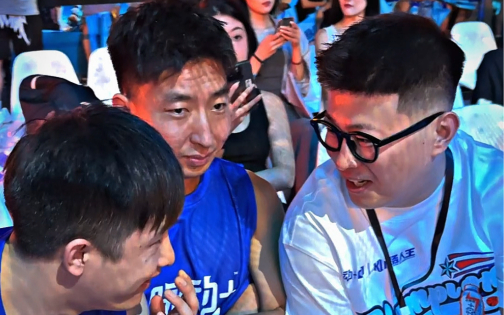 “久违了！路人王赛场老友相见”