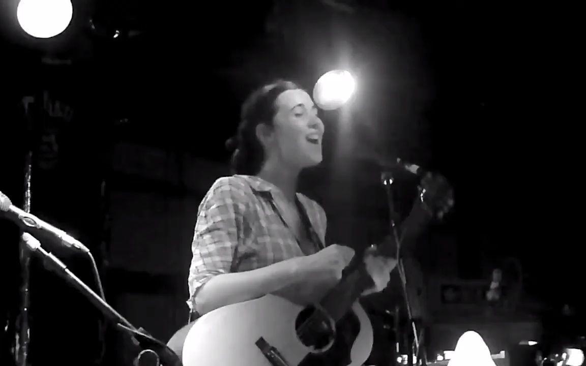 [图]Lisa Hannigan Live in Bristol - The Way You Make Me Feel (Michael Jackson)