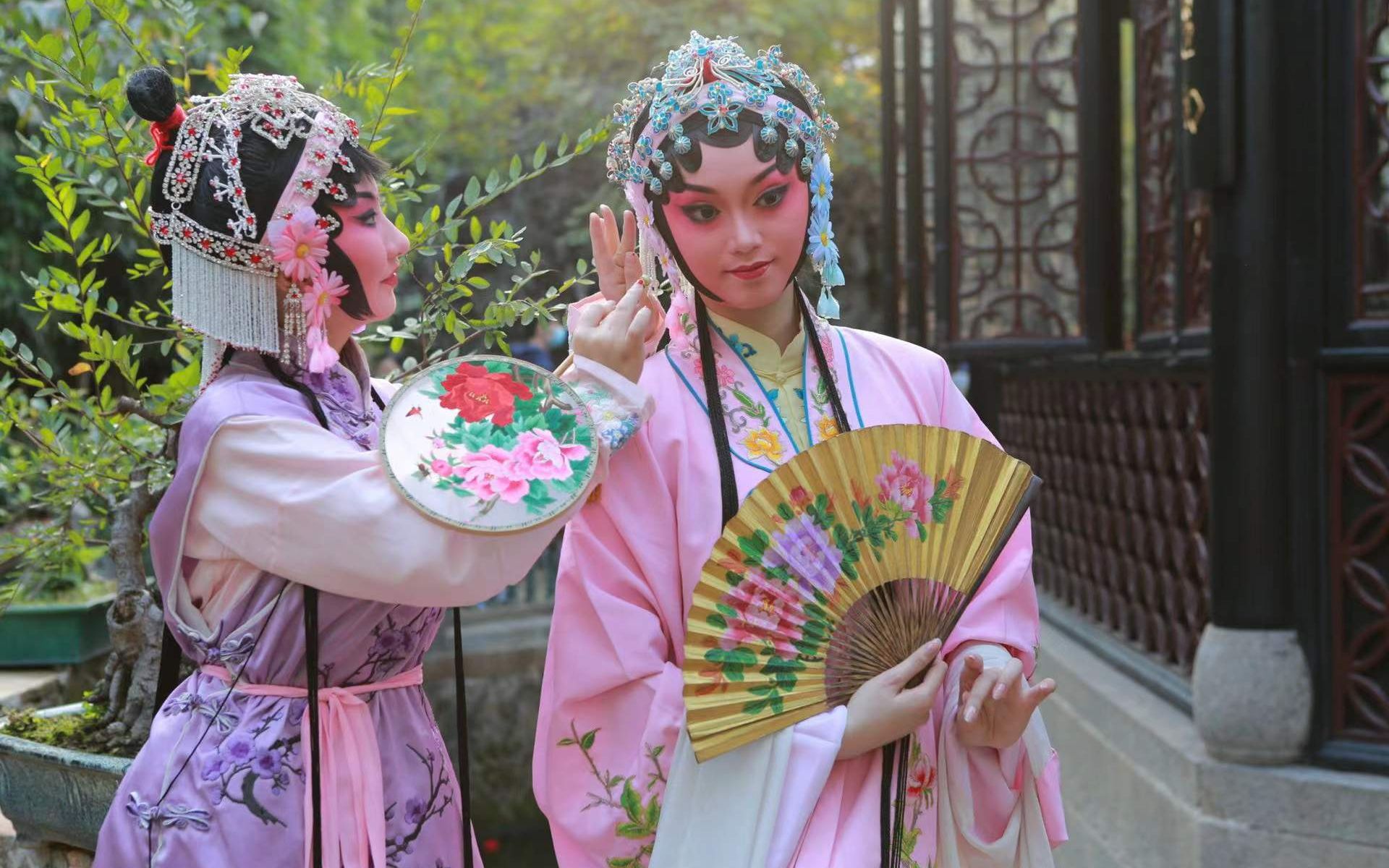 免费戏服体验,在戏服中感受人生百态