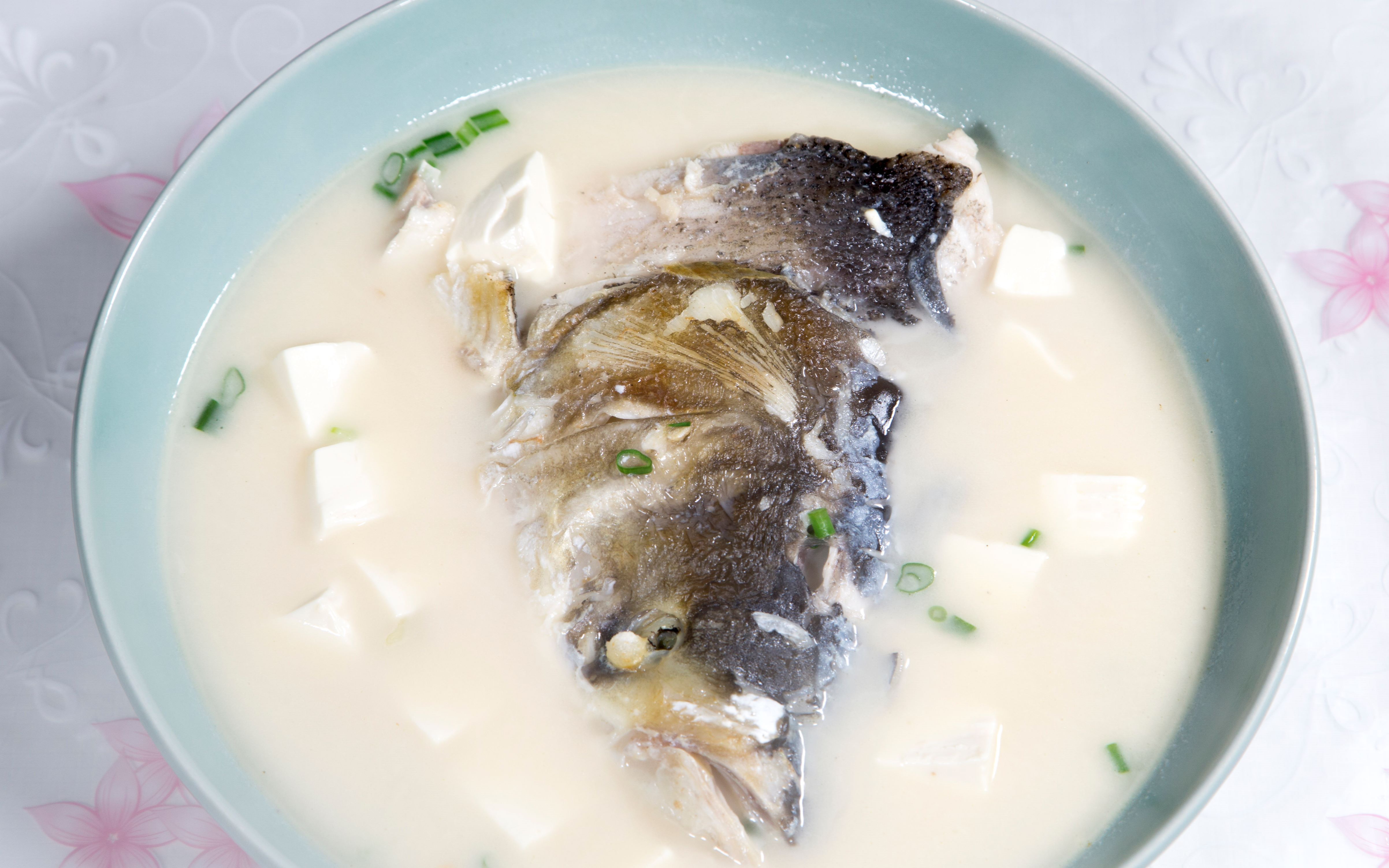 愣头鱼炖豆腐图片