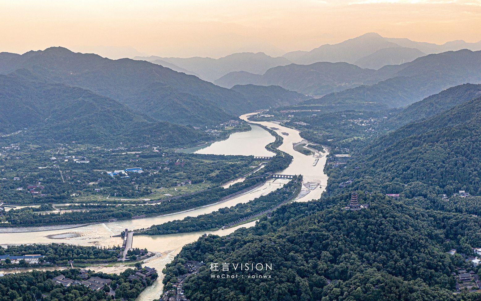 枉言航拍千年水利都江堰