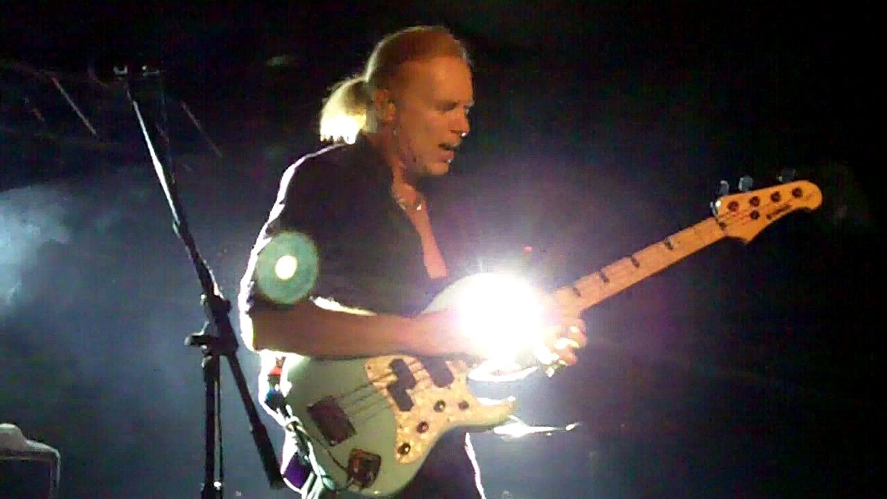 [图]Billy Sheehan Solo & Addicted To That Rush (Live 2011)