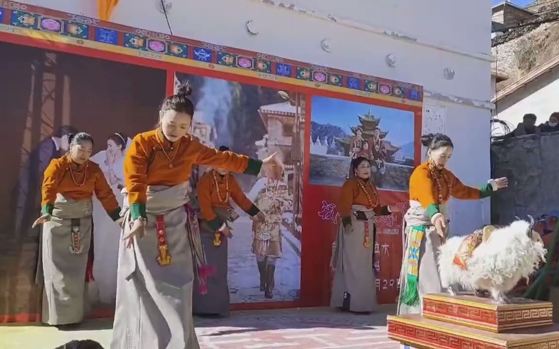 [图]能歌善舞的民族，民族特色民族文化，祝福大家2023年吉祥如意好运连连