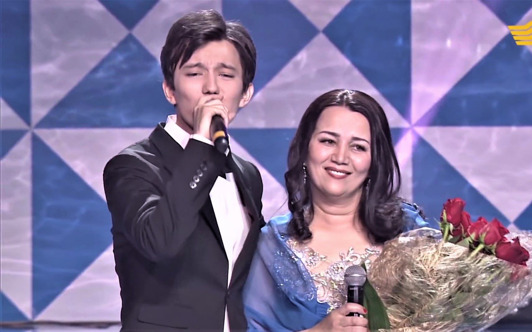 迪玛希 和父母合唱 《珍贵的母亲》 汇编合辑 (持更)