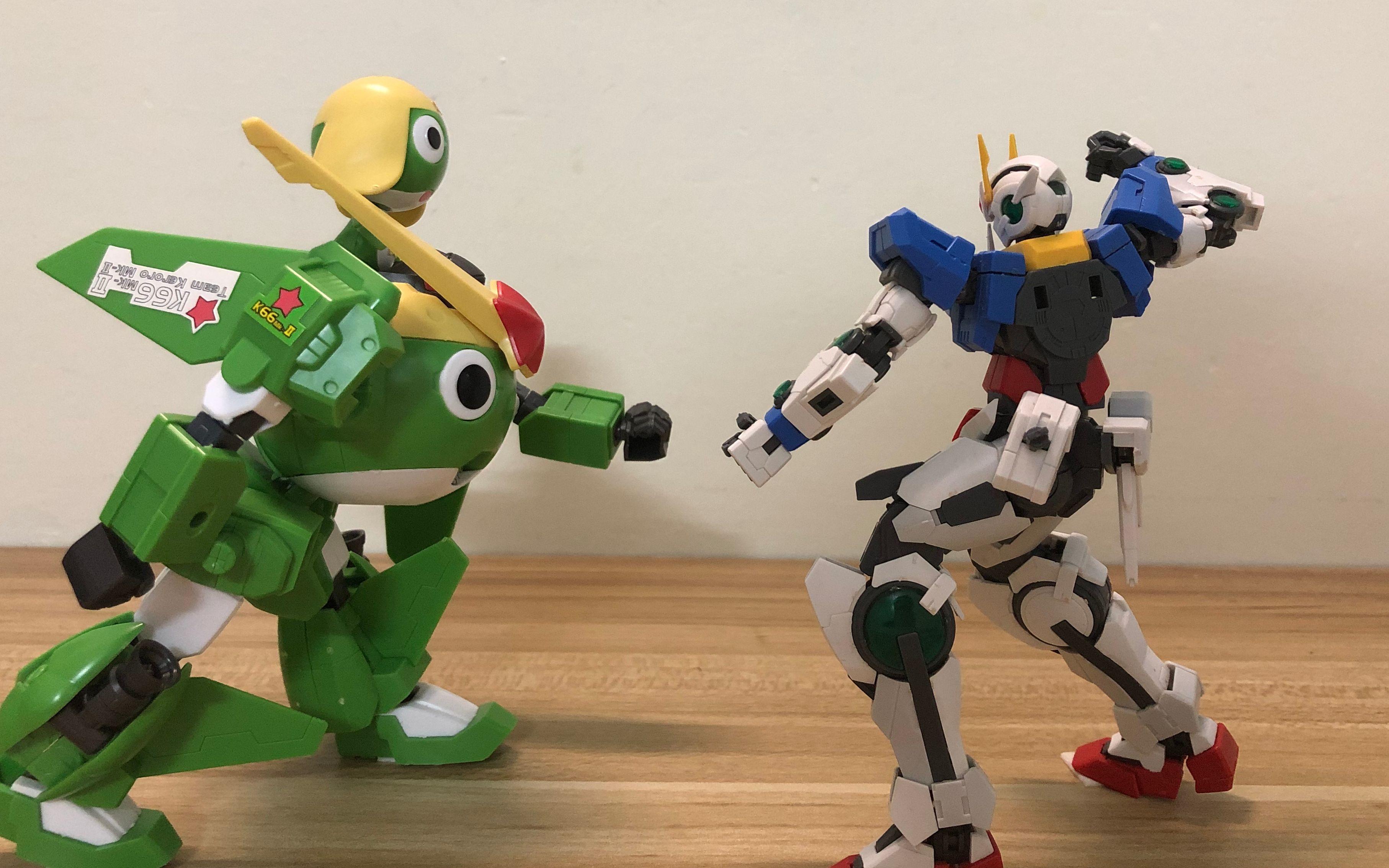 【定格动画】高达的大刀向keroro的头上砍去_哔哩哔哩_bilibili