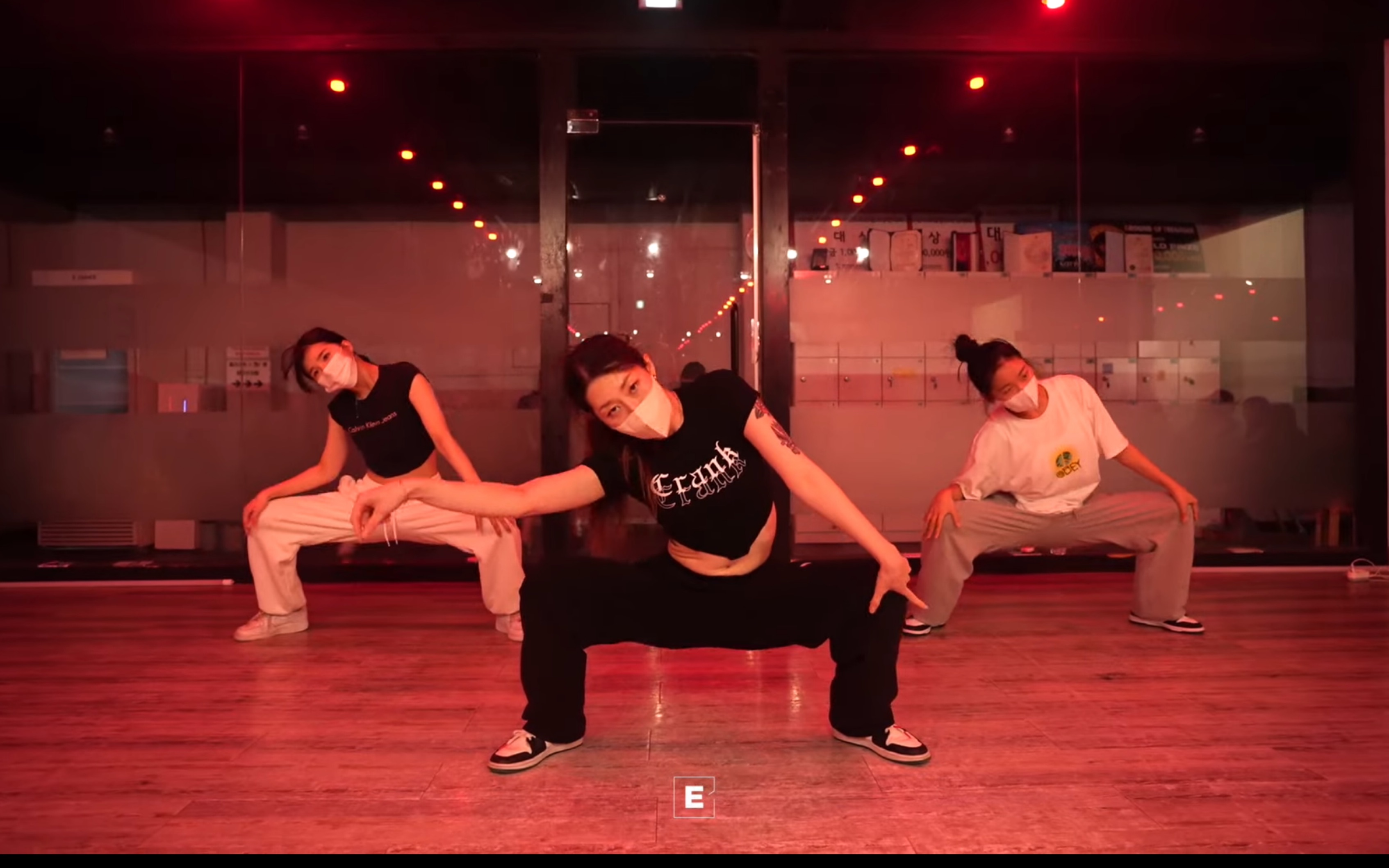 [图]Rude Boy (remix) choreography by ZZIN