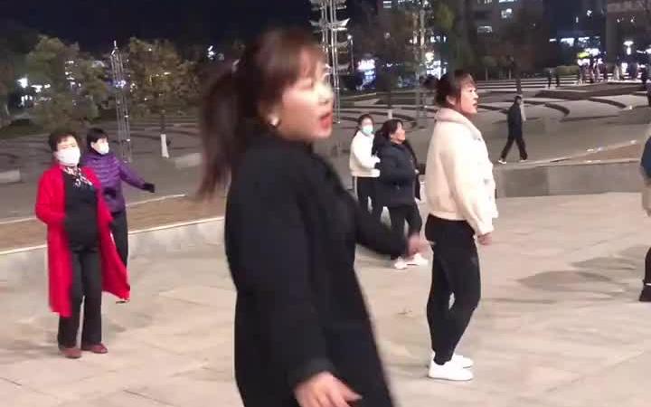 [图]60步慢速教程，音乐泰式电摆，喜欢的学起来。手机支架方便追剧、直播、自拍视频。