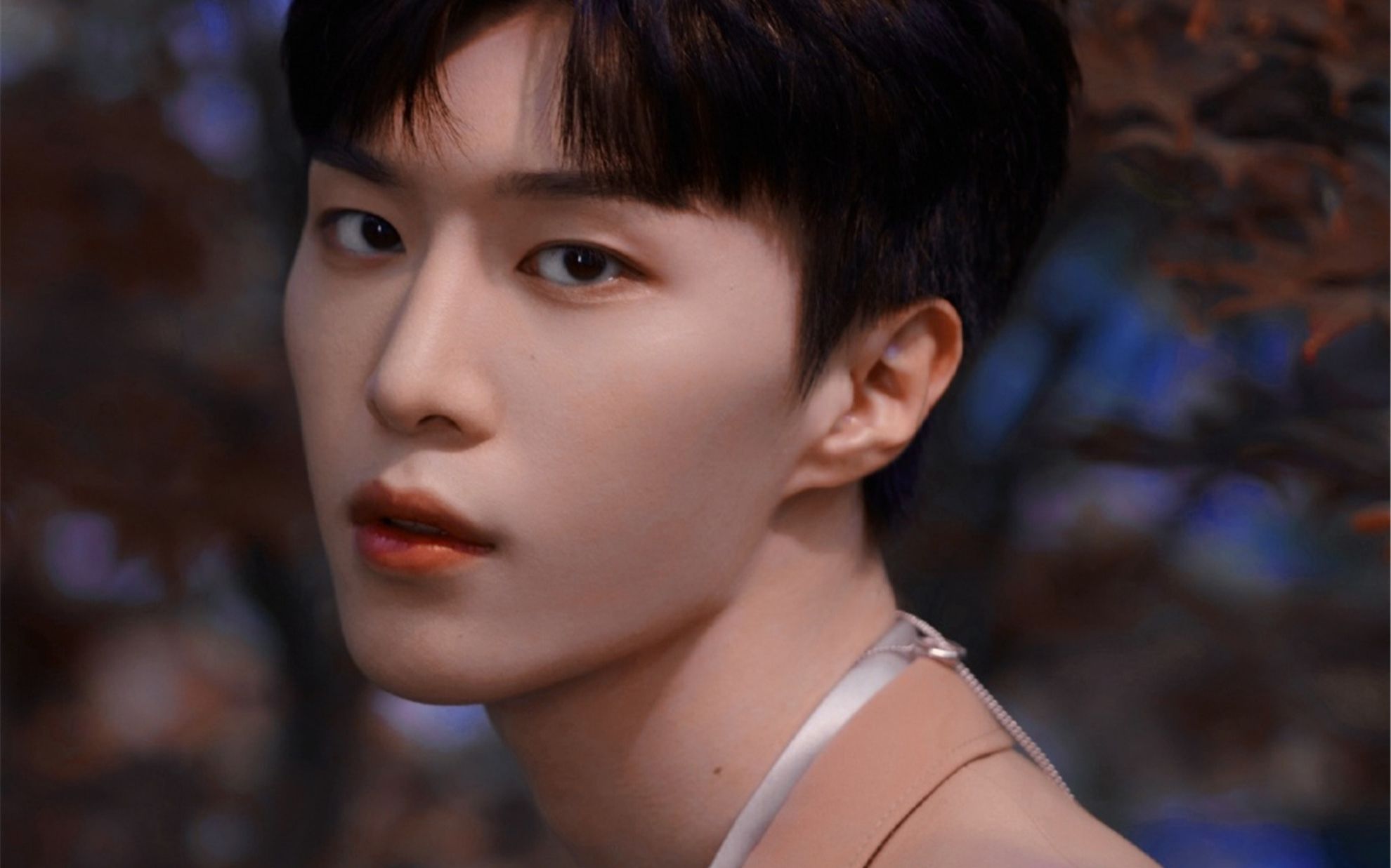 范丞丞《dip out》再现极致舞台