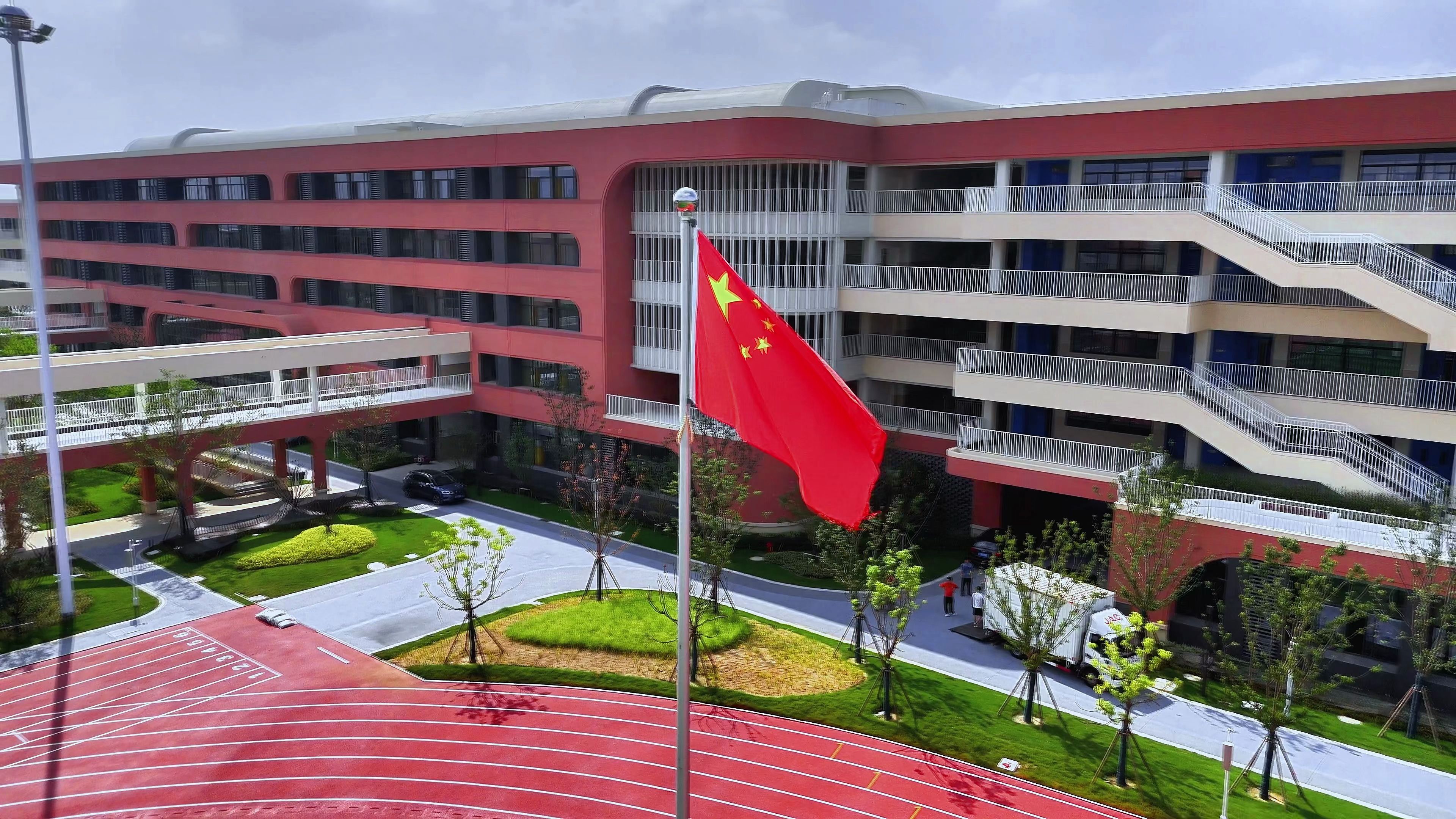 前黄实验初级中学