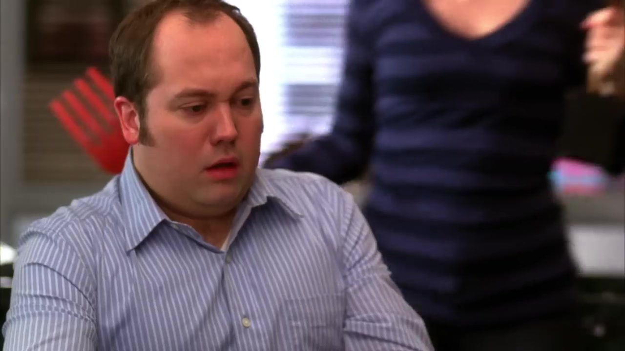 [图]Kenneth the intern trying his best for 9 minutes straight ( Season 2) | 30 Rock