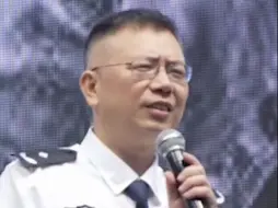 Download Video: 缉毒警长得太帅只能干这事了？