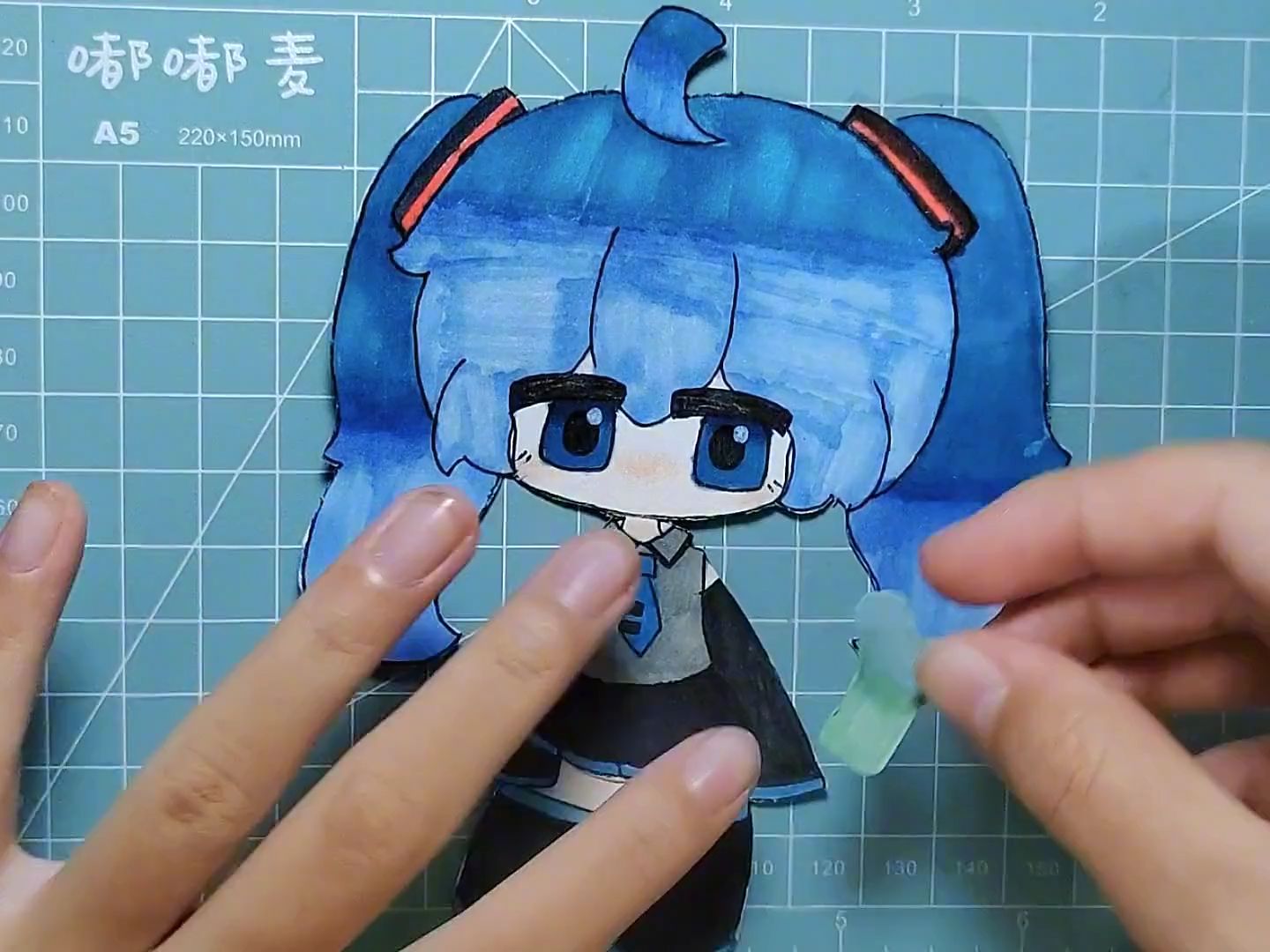 自制初音未来可动纸片人95超爱的呜呜呜94