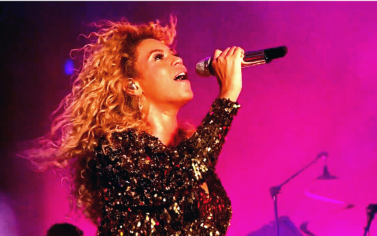 the beautiful ones sex on fire - beyonce (live@glastonbury)