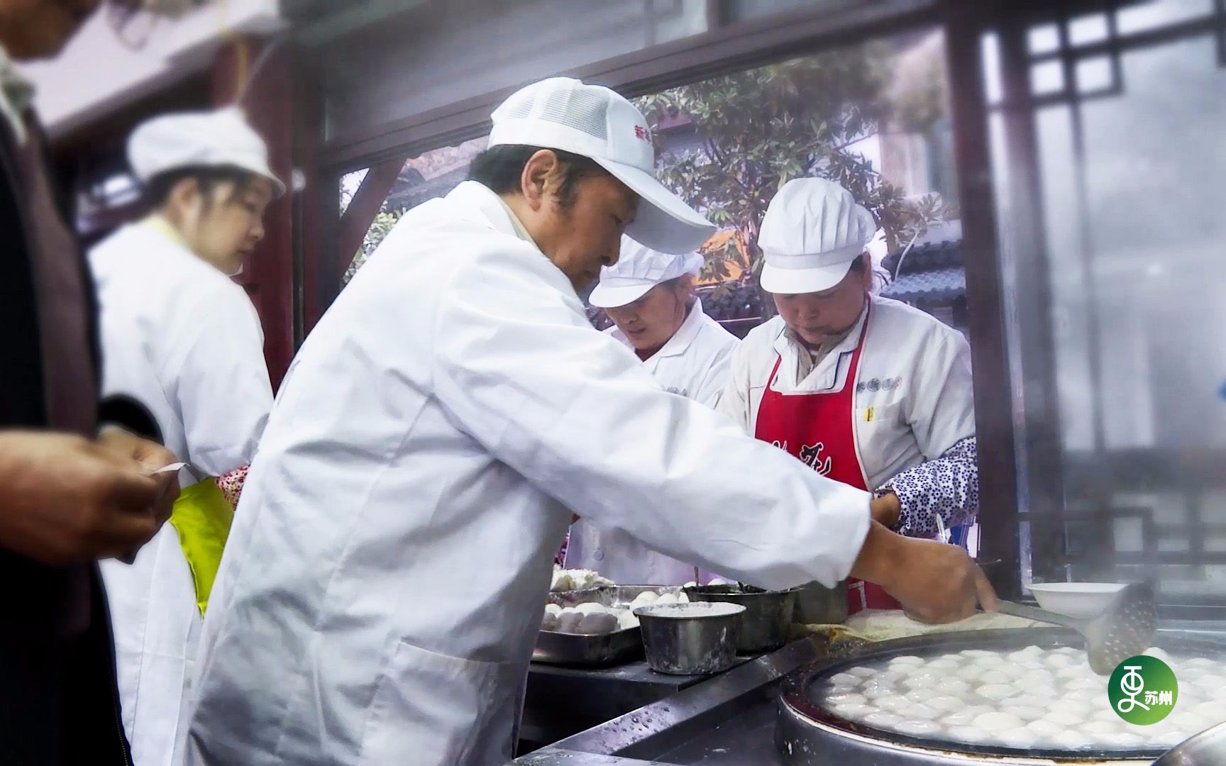 山塘街这家新年点心店,夫妻俩坚持30多年手工制作,苏州老饕赞不绝口哔哩哔哩bilibili