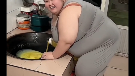 粉丝想看的大基数肥胖者的全身图