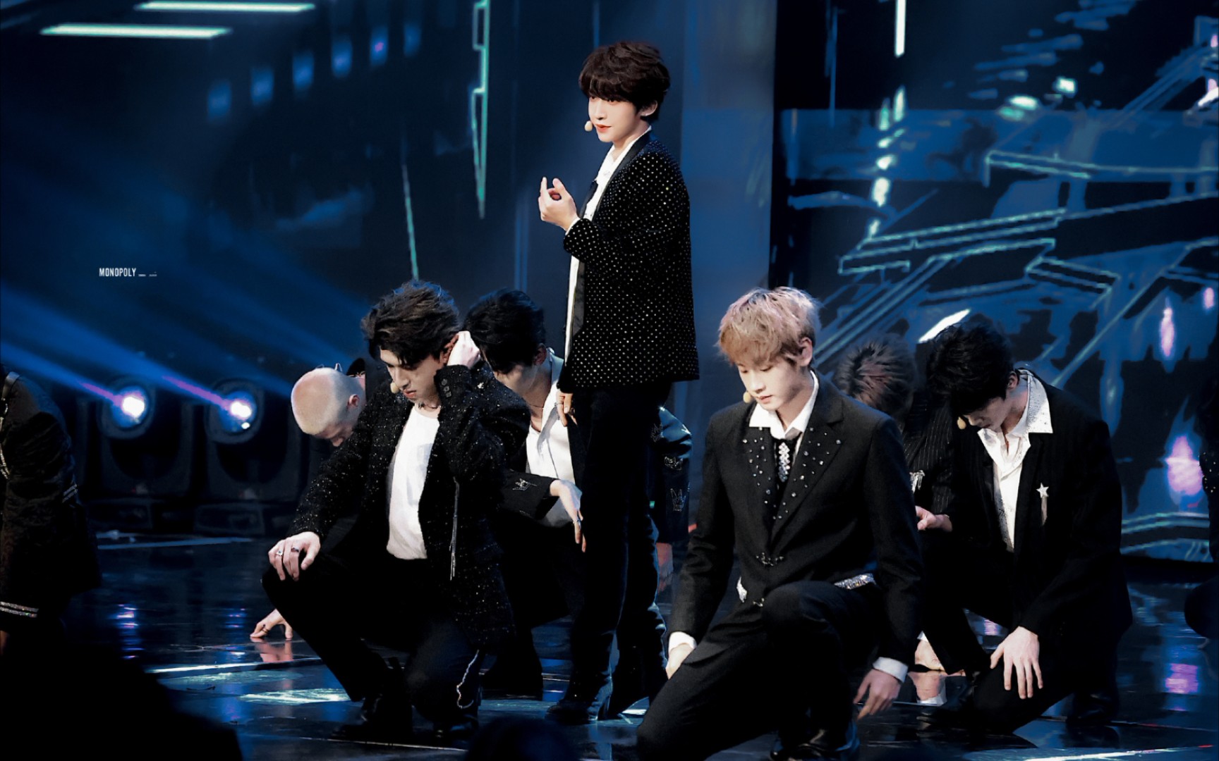 into1湖南卫视毕业礼 勇敢且不平凡