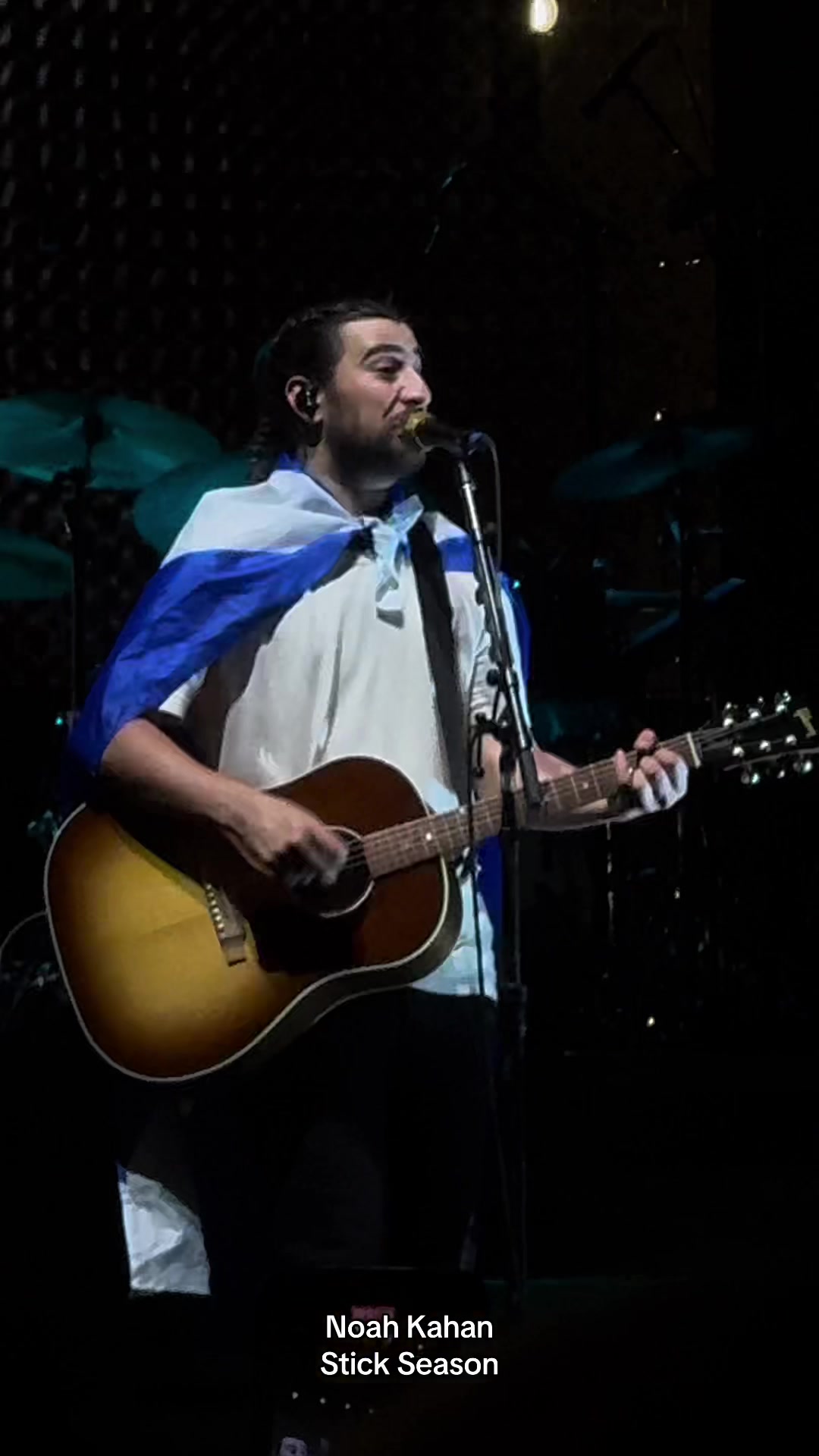 noah kahan stick season 14,000为noah迄今为止最大的欧洲演出血唱