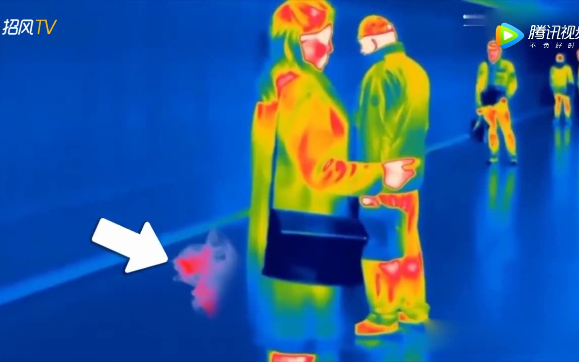 放屁看得见,热成像仪直击路人放屁,后发超狂气体!_哔哩哔哩_bilibili