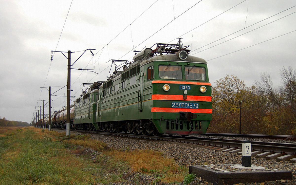 【搬运】【世界铁路】由vl60k-435号和vl60k-706号电力机车组成的2vl