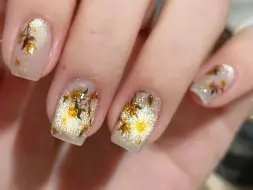 Video herunterladen: 【Mr Nail 美甲先生】节前来个桂花款！好米～｜ 美甲教程