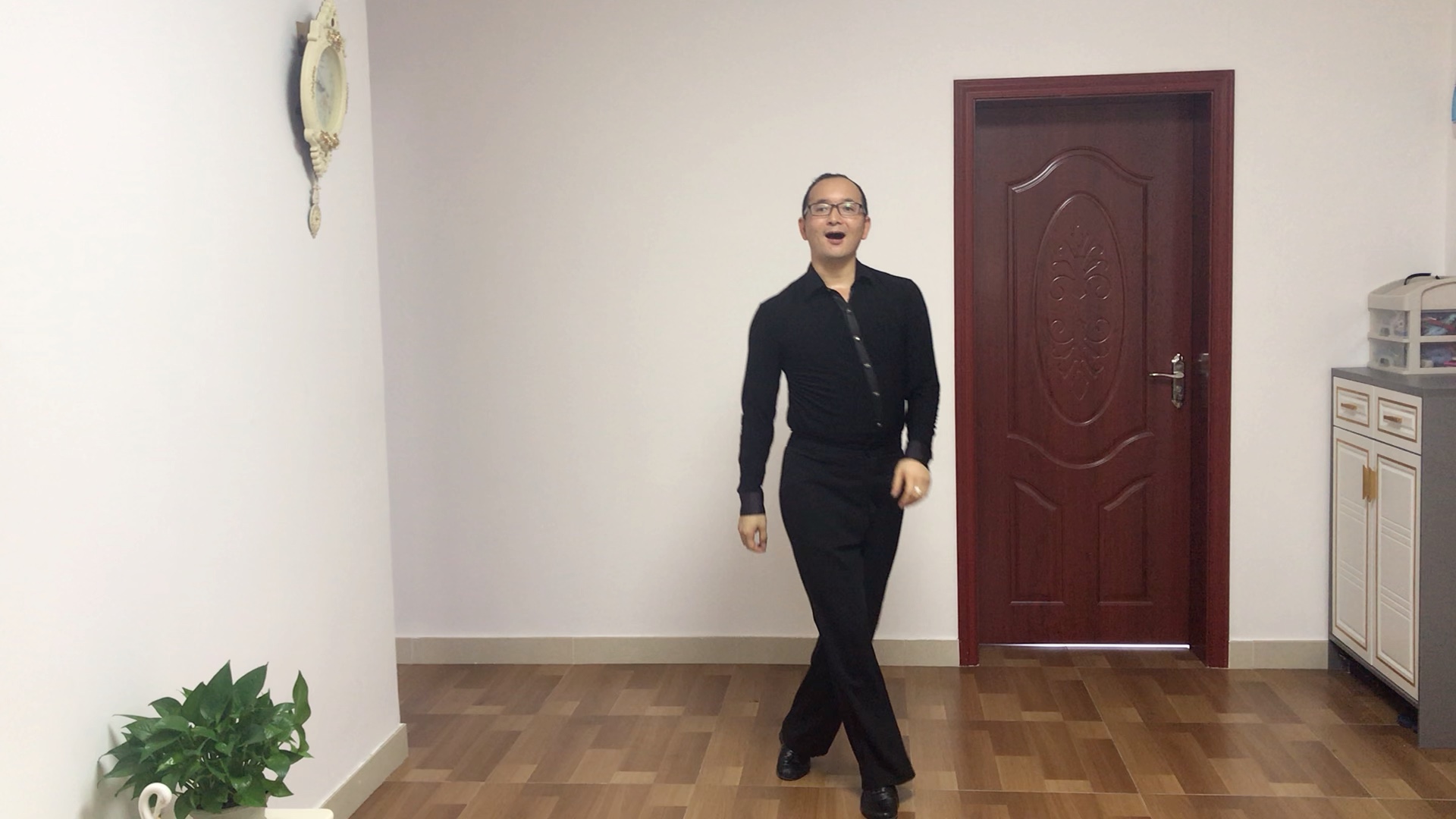 王雄老师——网红舞(你在他乡还好吗)160步讲解