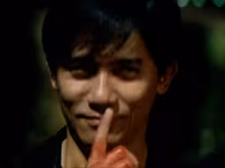 “不是吧，我是个卧底，哪有假放啊 长官！”